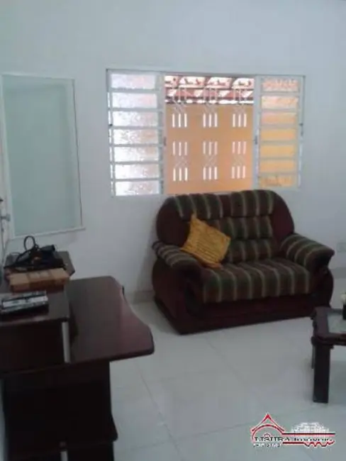 Foto 2 de Casa com 3 quartos à venda, 115m2 em Conjunto São Benedito, Jacarei - SP