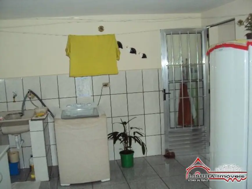 Foto 8 de Casa com 5 quartos à venda, 200m2 em Jardim Bela Vista, Jacarei - SP