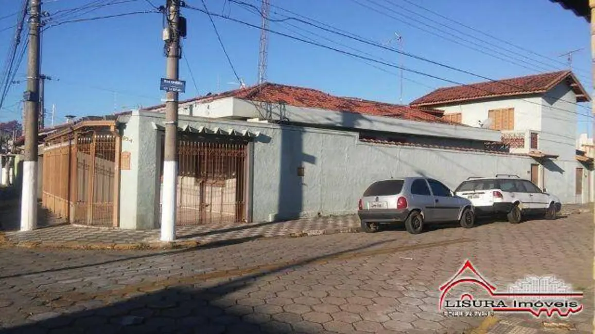 Foto 1 de Casa com 3 quartos à venda, 251m2 em Centro, Jacarei - SP