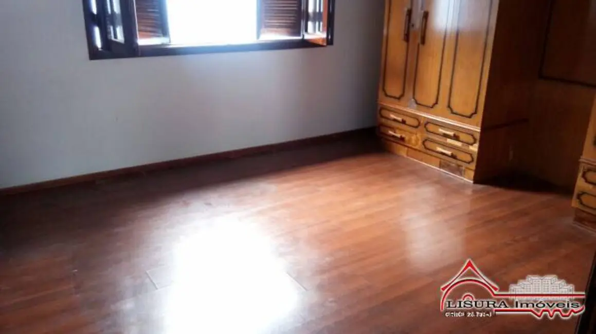 Foto 9 de Casa com 3 quartos à venda, 400m2 em Vila Aprazível, Jacarei - SP