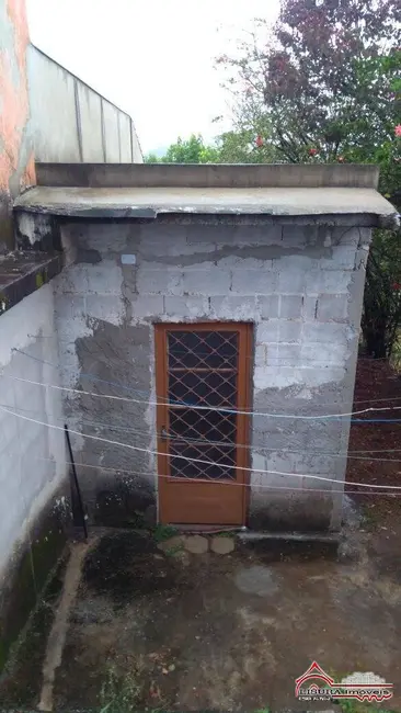 Foto 1 de Casa com 2 quartos à venda, 125m2 em Jardim Pitoresco, Jacarei - SP