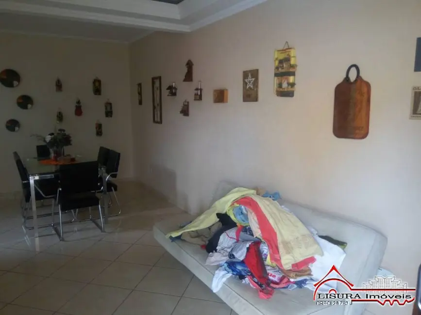 Foto 6 de Casa com 3 quartos à venda, 180m2 em Loteamento Villa Branca, Jacarei - SP