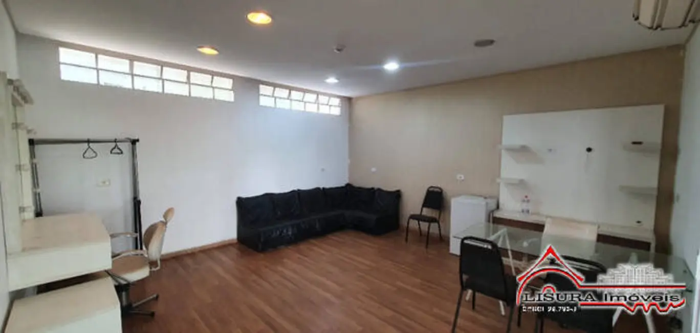 Casa com 1 quarto para alugar, 1000m2 em São João, Jacarei - SP - imagem 7 Foto 7 de Casa com 1 quarto para alugar, 1000m2 em São João, Jacarei - SP