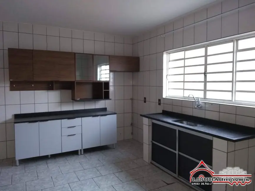 Foto 4 de Casa à venda, 248m2 em Jardim Bela Vista, Jacarei - SP