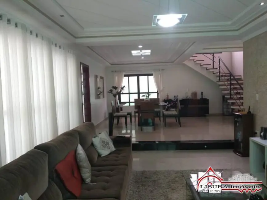 Foto 3 de Casa de Condomínio com 4 quartos à venda, 300m2 em Jardim Altos de Santana I, Jacarei - SP