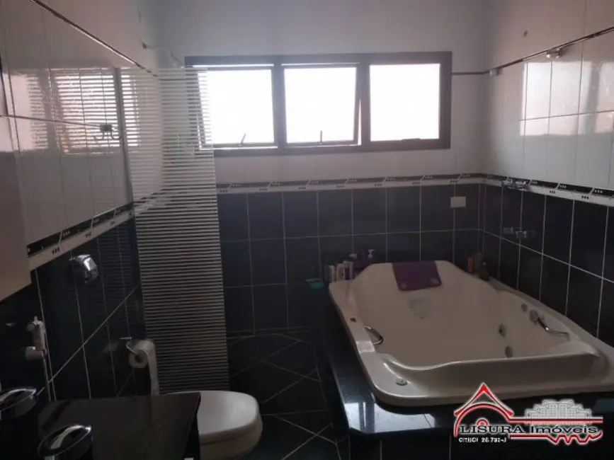 Foto 8 de Casa de Condomínio com 4 quartos à venda, 300m2 em Jardim Altos de Santana I, Jacarei - SP