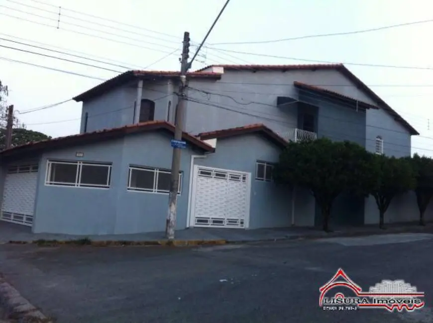 Foto 1 de Casa com 3 quartos à venda, 240m2 em Jardim América, Jacarei - SP
