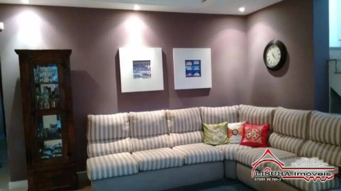 Foto 2 de Casa com 3 quartos à venda, 240m2 em Jardim América, Jacarei - SP