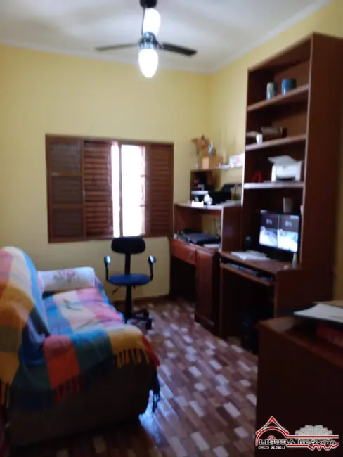 Foto 8 de Casa com 3 quartos à venda, 161m2 em Jardim São Luiz, Jacarei - SP