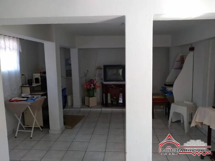 Foto 5 de Casa com 2 quartos à venda, 124m2 em Jardim das Indústrias, Jacarei - SP