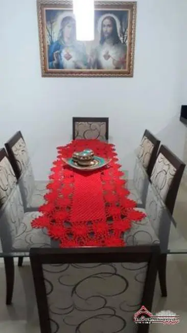 Casa com 3 quartos à venda, 160m2 em Jacarei - SP - imagem 2 Foto 2 de Casa com 3 quartos à venda, 160m2 em Jacarei - SP