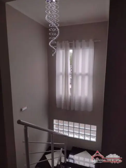 Foto 5 de Casa com 4 quartos à venda, 270m2 em Loteamento Villa Branca, Jacarei - SP