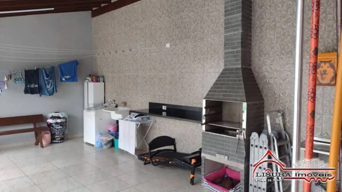 Foto 8 de Casa com 4 quartos à venda, 270m2 em Loteamento Villa Branca, Jacarei - SP