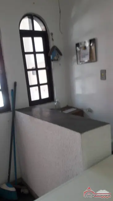 Sala Comercial para alugar, 10m2 em Centro, Jacarei - SP - imagem 3 Foto 3 de Sala Comercial para alugar, 10m2 em Centro, Jacarei - SP