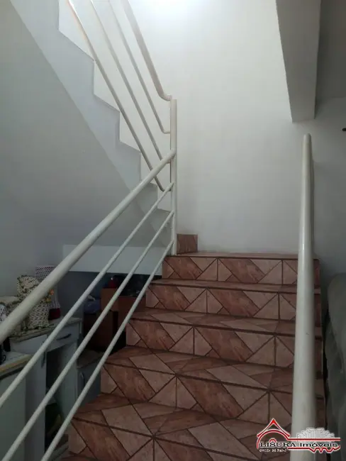 Foto 9 de Casa com 4 quartos à venda, 208m2 em Santa Branca - SP