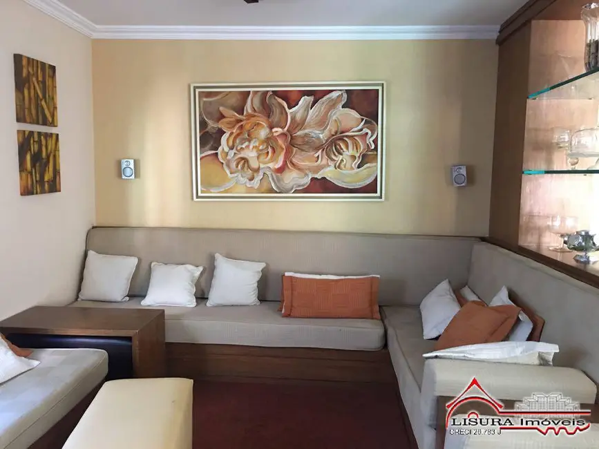 Foto 9 de Casa de Condomínio com 4 quartos à venda, 208m2 em Jardim Coleginho, Jacarei - SP