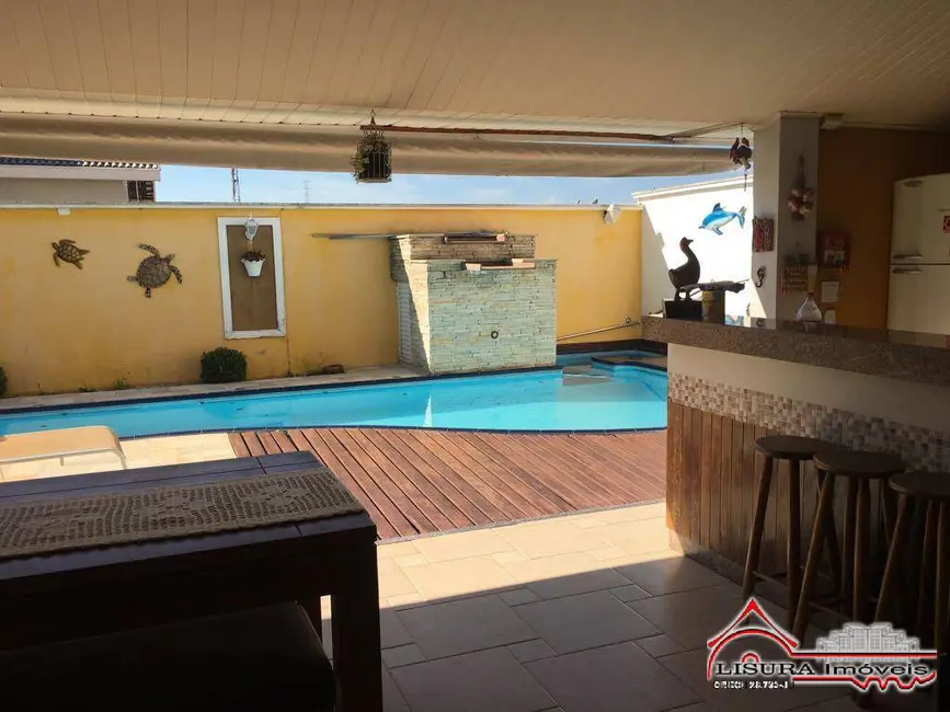 Foto 3 de Casa de Condomínio com 4 quartos à venda, 208m2 em Jardim Coleginho, Jacarei - SP