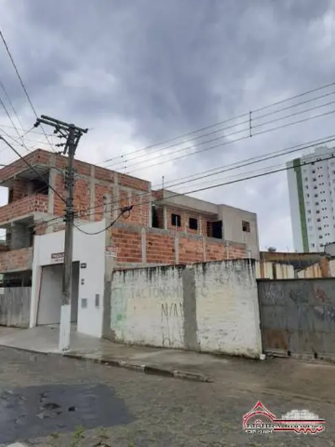 Foto 3 de Casa com 5 quartos à venda, 300m2 em Jardim Pereira do Amparo, Jacarei - SP