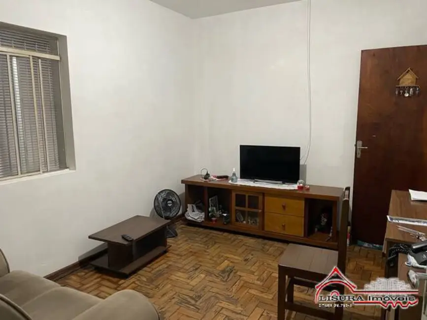 Foto 1 de Casa com 2 quartos à venda, 100m2 em Vila Martinez, Jacarei - SP