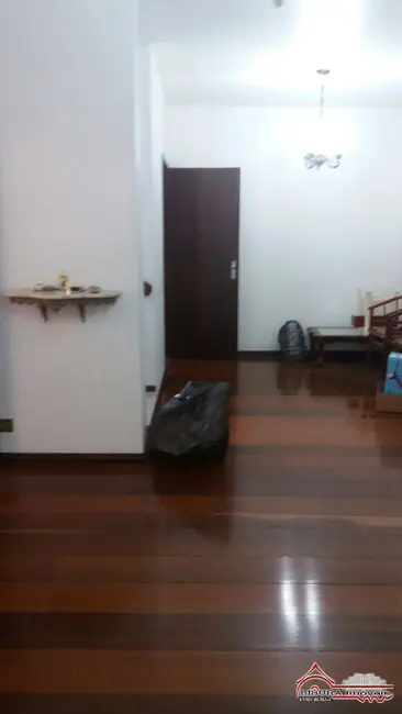 Foto 5 de Casa com 3 quartos à venda, 193m2 em Parque Itamarati, Jacarei - SP