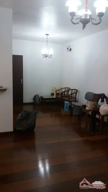 Foto 6 de Casa com 3 quartos à venda, 193m2 em Parque Itamarati, Jacarei - SP