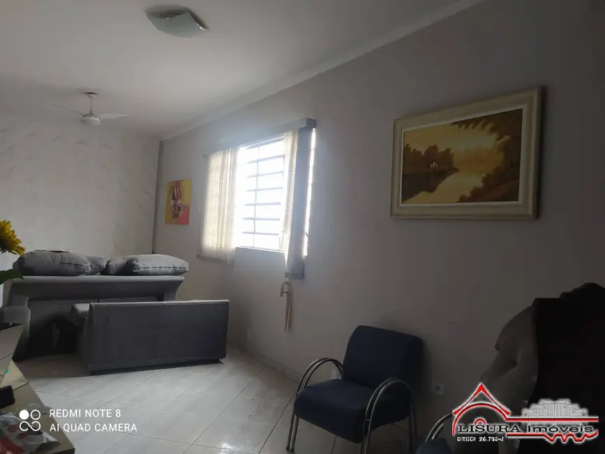 Foto 3 de Casa com 1 quarto para alugar, 300m2 em São João, Jacarei - SP