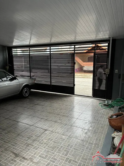 Foto 2 de Casa com 3 quartos à venda, 214m2 em Residencial Santa Paula, Jacarei - SP