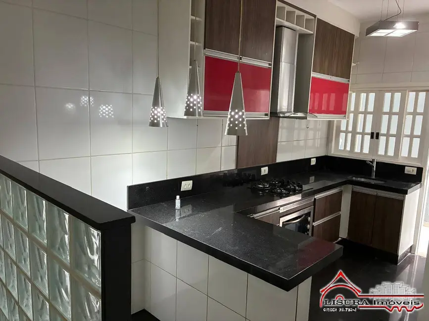 Foto 6 de Casa com 3 quartos à venda, 214m2 em Residencial Santa Paula, Jacarei - SP
