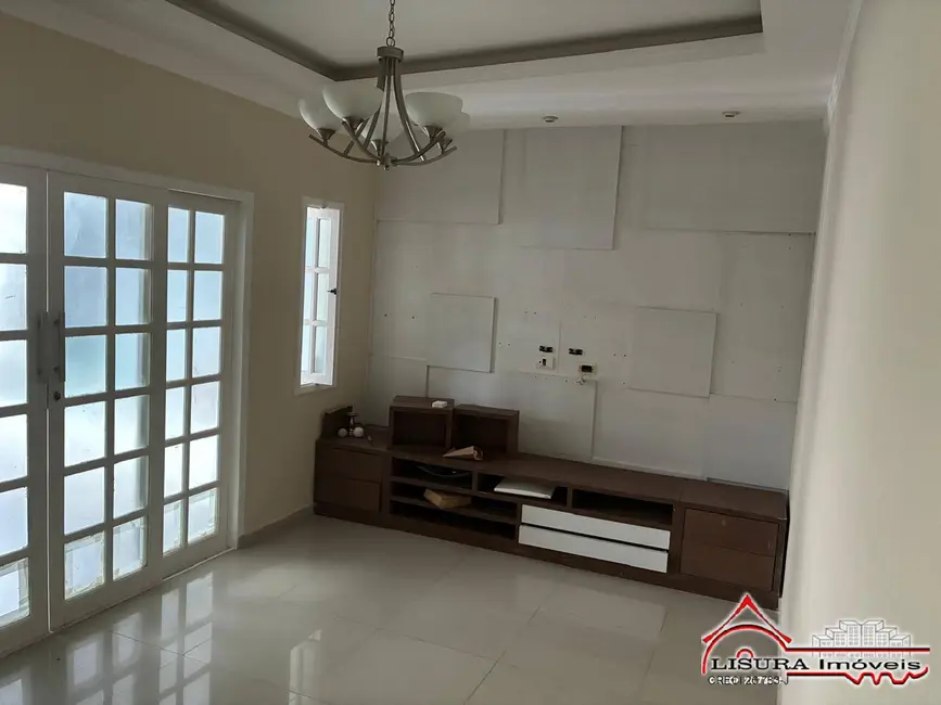 Foto 4 de Casa com 3 quartos à venda, 214m2 em Residencial Santa Paula, Jacarei - SP