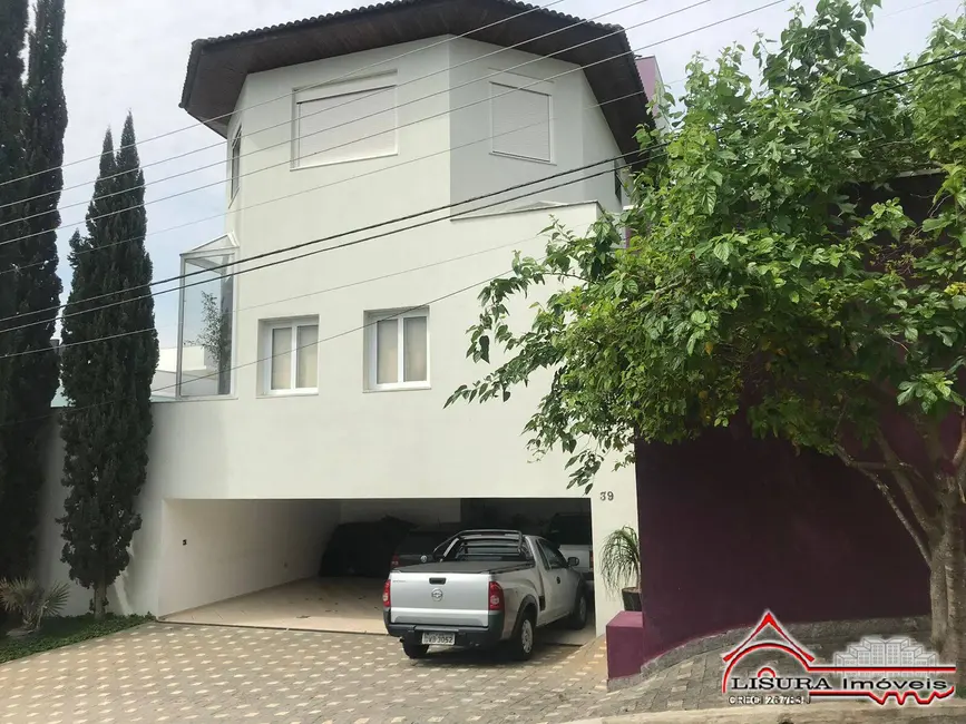 Casa de Condomínio com 3 quartos à venda, 316m2 em Jardim Coleginho, Jacarei - SP - imagem 7 Foto 7 de Casa de Condomínio com 3 quartos à venda, 316m2 em Jardim Coleginho, Jacarei - SP