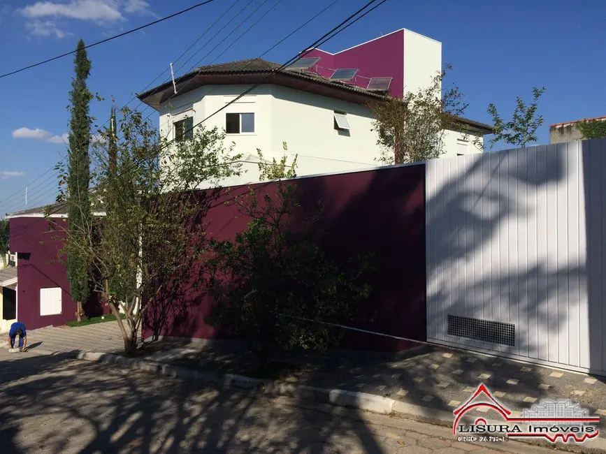 Foto 1 de Casa de Condomínio com 3 quartos à venda, 316m2 em Jardim Coleginho, Jacarei - SP