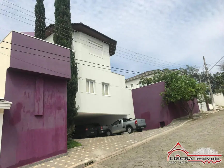 Casa de Condomínio com 3 quartos à venda, 316m2 em Jardim Coleginho, Jacarei - SP - imagem 5 Foto 5 de Casa de Condomínio com 3 quartos à venda, 316m2 em Jardim Coleginho, Jacarei - SP
