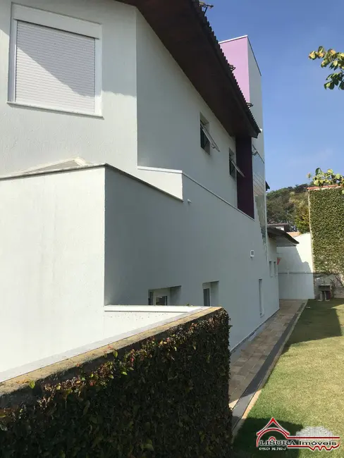 Casa de Condomínio com 3 quartos à venda, 316m2 em Jardim Coleginho, Jacarei - SP - imagem 8 Foto 8 de Casa de Condomínio com 3 quartos à venda, 316m2 em Jardim Coleginho, Jacarei - SP