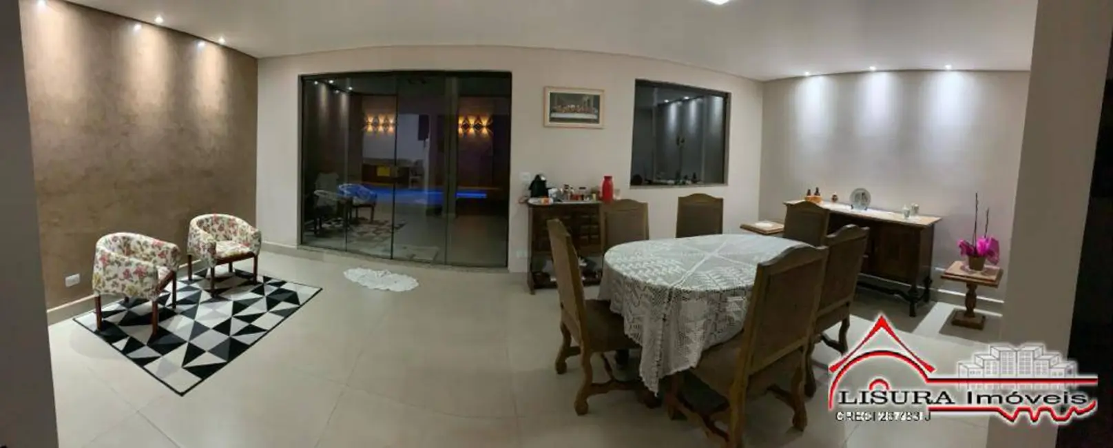 Foto 2 de Casa com 3 quartos à venda, 200m2 em Jardim Santa Maria, Jacarei - SP