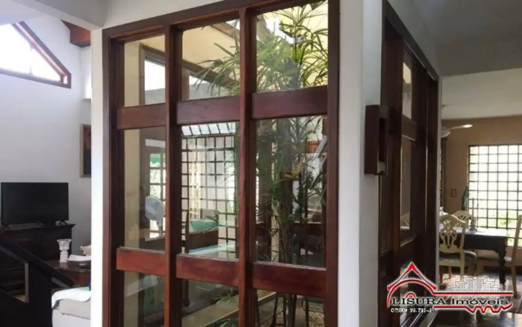 Foto 6 de Casa com 3 quartos à venda, 192m2 em Cidade Jardim, Jacarei - SP