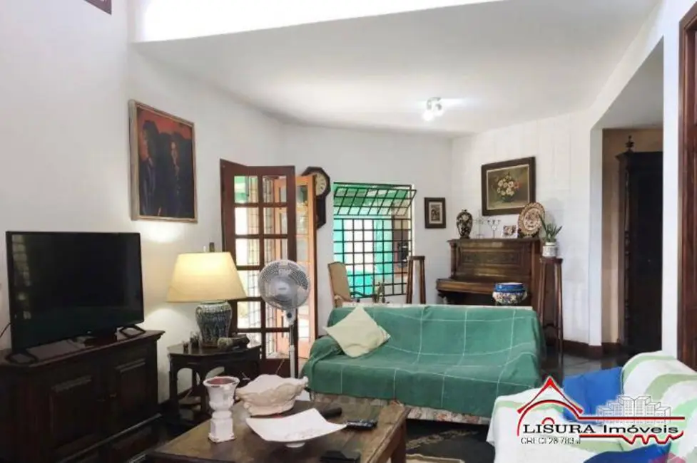 Foto 3 de Casa com 3 quartos à venda, 192m2 em Cidade Jardim, Jacarei - SP