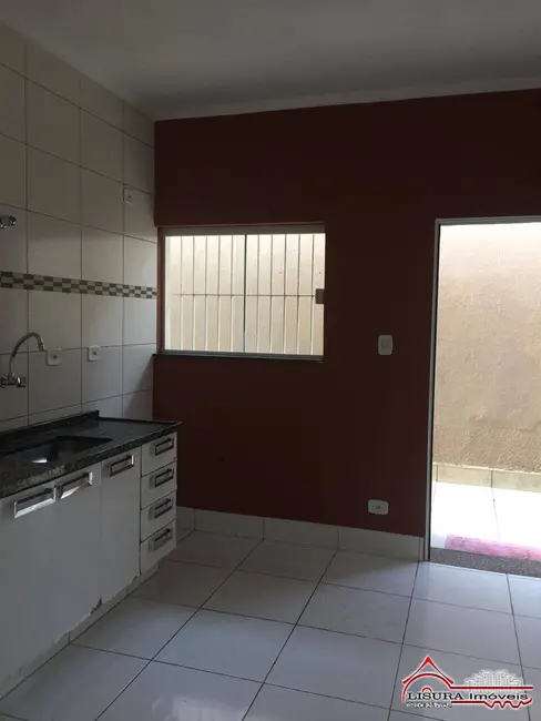Casa com 3 quartos à venda, 169m2 em Jardim Siesta, Jacarei - SP - imagem 5 Foto 5 de Casa com 3 quartos à venda, 169m2 em Jardim Siesta, Jacarei - SP