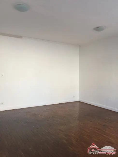 Casa com 3 quartos à venda, 169m2 em Jardim Siesta, Jacarei - SP - imagem 6 Foto 6 de Casa com 3 quartos à venda, 169m2 em Jardim Siesta, Jacarei - SP