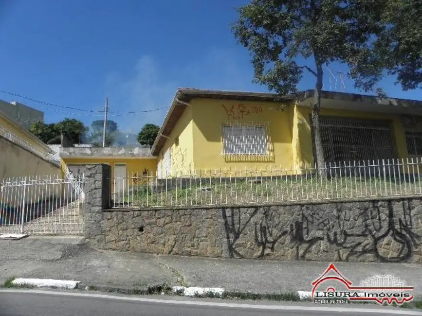 Foto 4 de Casa com 4 quartos à venda, 200m2 em Centro, Jacarei - SP