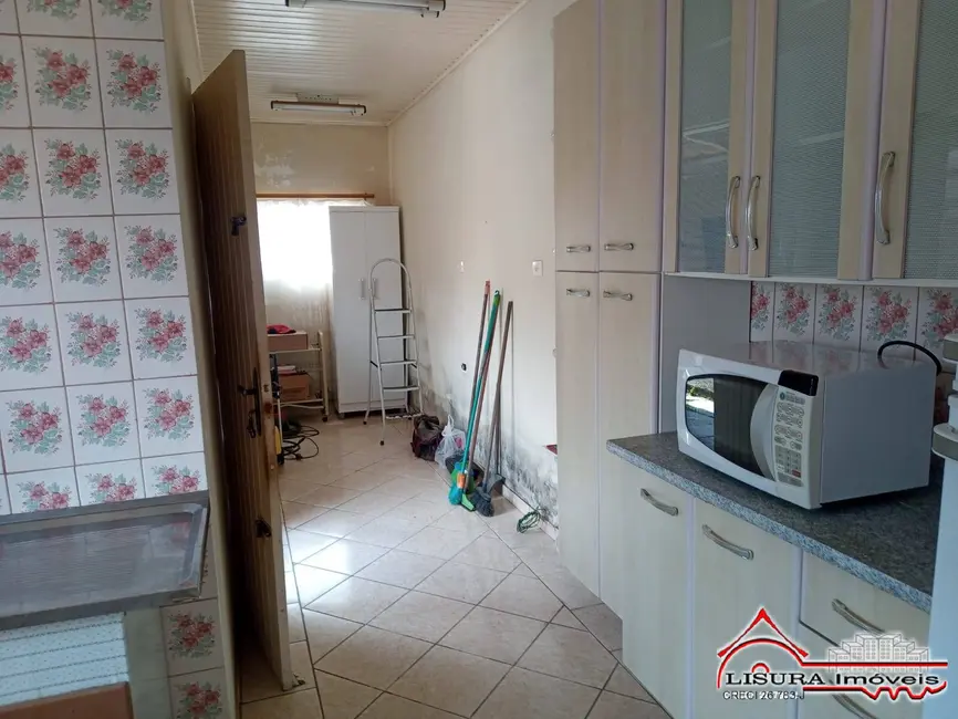 Foto 4 de Casa com 2 quartos à venda, 153m2 em Centro, Jacarei - SP