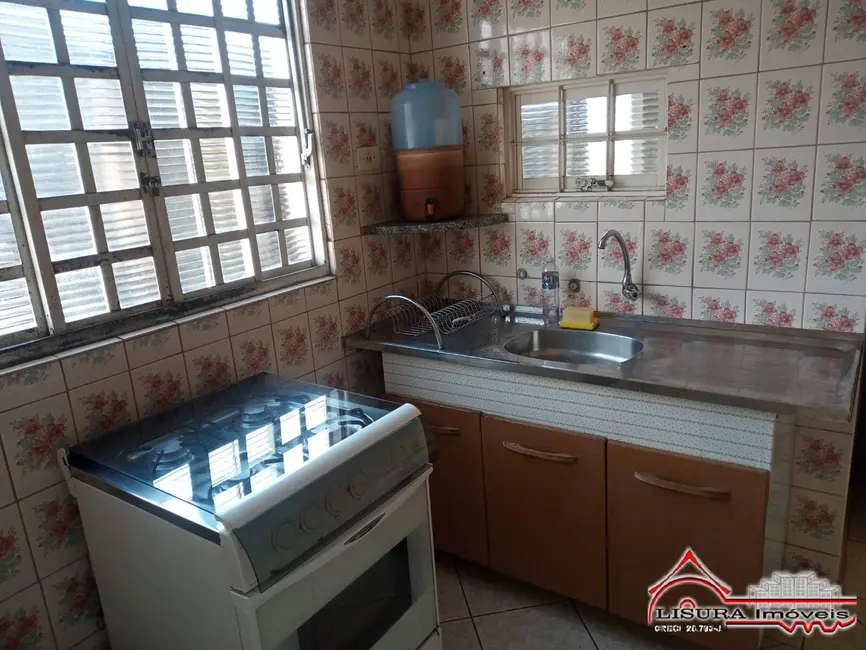 Foto 5 de Casa com 2 quartos à venda, 153m2 em Centro, Jacarei - SP