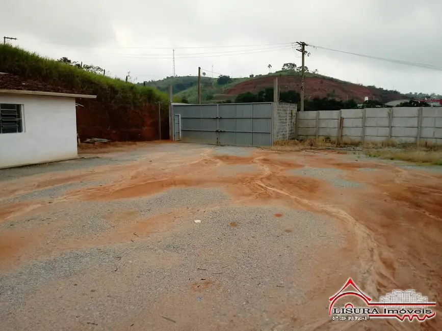 Casa com 2 quartos para alugar, 200m2 em Chácaras Rurais Guararema, Jacarei - SP - imagem 3 Foto 3 de Casa com 2 quartos para alugar, 200m2 em Chácaras Rurais Guararema, Jacarei - SP