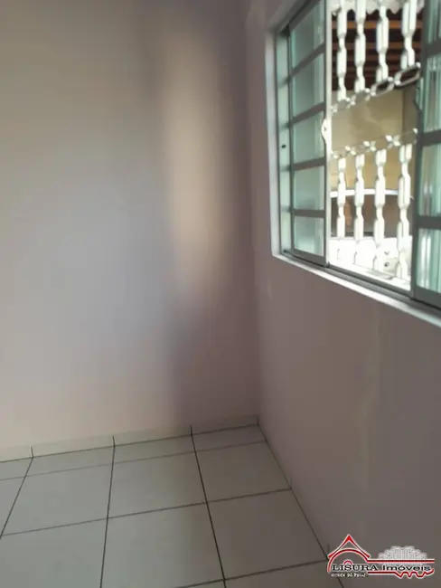 Foto 9 de Casa com 2 quartos à venda, 49m2 em Parque Santo Antônio, Jacarei - SP