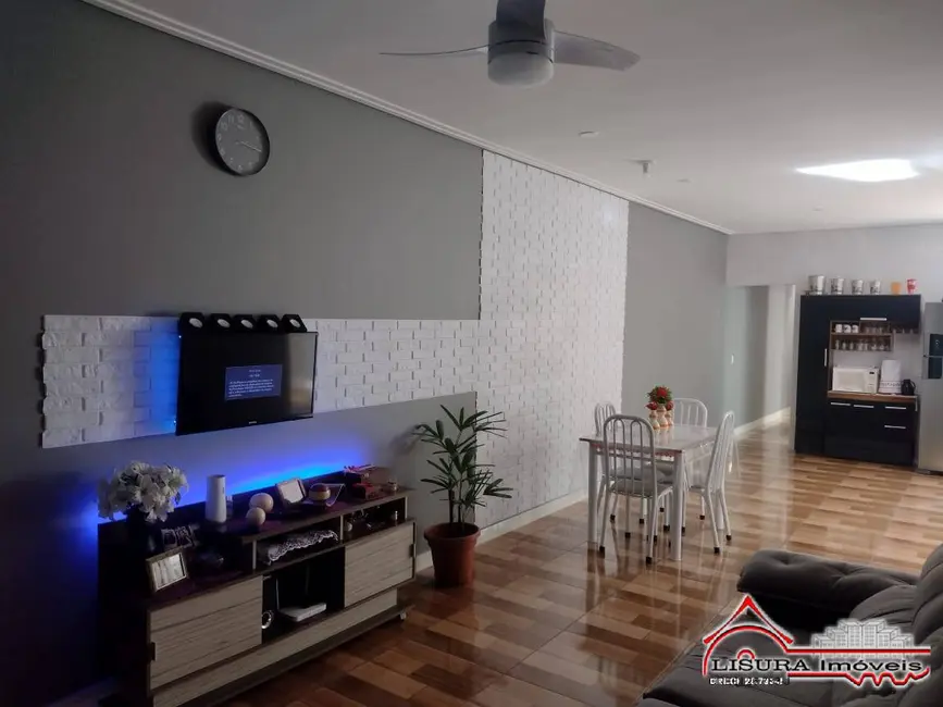 Foto 9 de Casa com 2 quartos à venda, 133m2 em Parque Imperial, Jacarei - SP