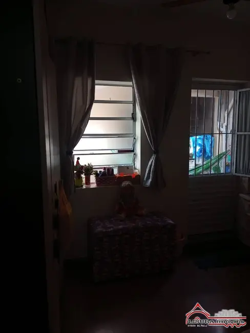 Foto 8 de Casa com 3 quartos à venda, 184m2 em Jardim das Indústrias, Jacarei - SP