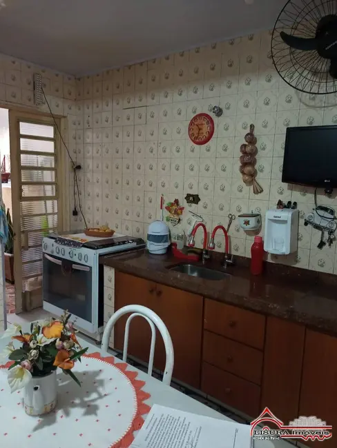 Foto 5 de Casa com 3 quartos à venda, 184m2 em Jardim das Indústrias, Jacarei - SP