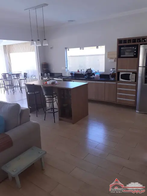 Foto 6 de Casa de Condomínio com 3 quartos à venda, 193m2 em Jardim Jacinto, Jacarei - SP