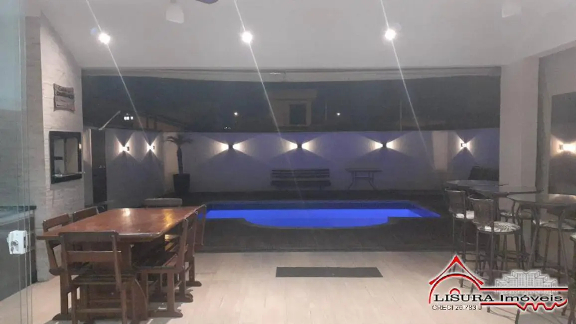 Foto 8 de Casa de Condomínio com 3 quartos à venda, 193m2 em Jardim Jacinto, Jacarei - SP