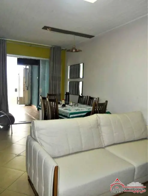 Casa com 3 quartos à venda, 97m2 em Sao Jose Dos Campos - SP - imagem 3 Foto 3 de Casa com 3 quartos à venda, 97m2 em Sao Jose Dos Campos - SP
