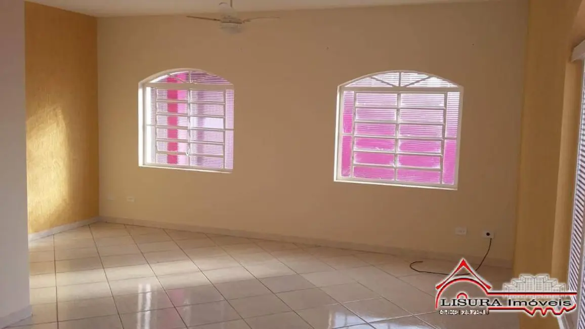 Foto 3 de Casa com 3 quartos à venda, 204m2 em Centro, Jacarei - SP